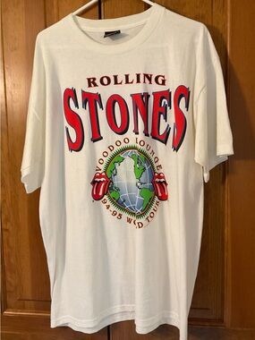 NWOT-Authentic-The Rolling Stones "Voodoo Lounge 94-95 World Tour” Graphic tee